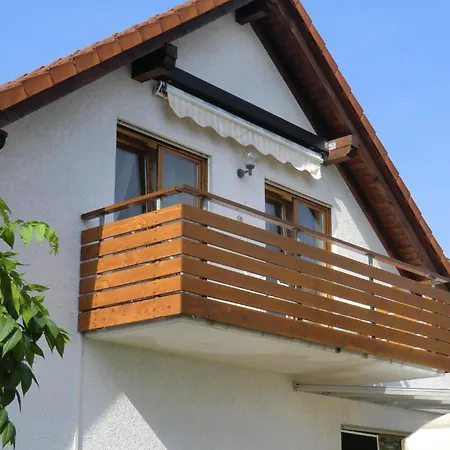 Διαμέρισμα Gesamte In Hochstadt *