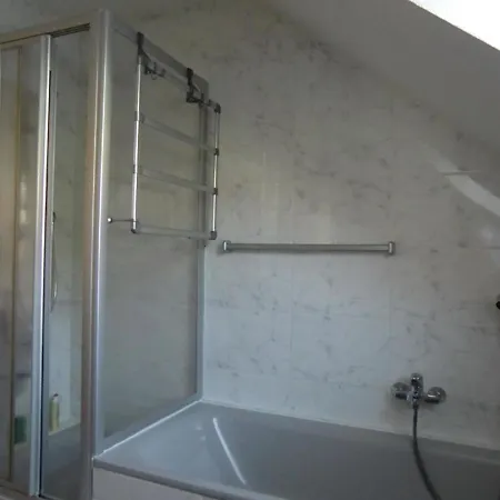 Gesamte In Hochstadt Apartment *